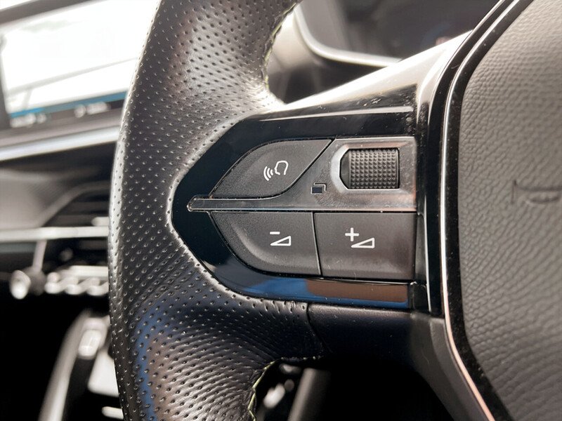 Used Peugeot 2008 2021 for sale - 76665860: Photo 30