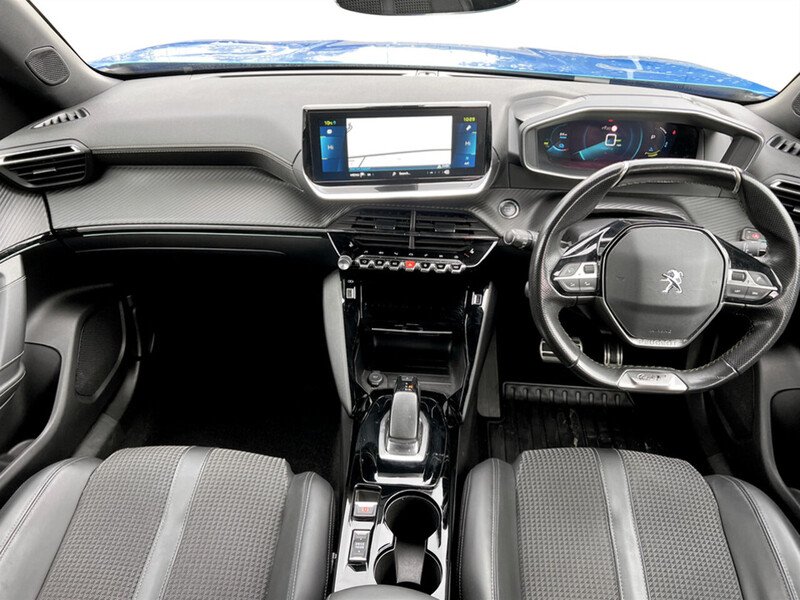 Used Peugeot 2008 2021 for sale - 76665860: Photo 8