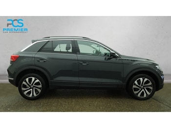 Used Volkswagen T-Roc 2022 for sale - 78655048: Photo