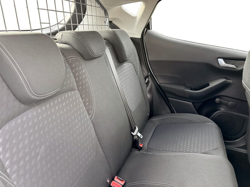 Used Ford Fiesta 2018 for sale - 77264057: Photo 40