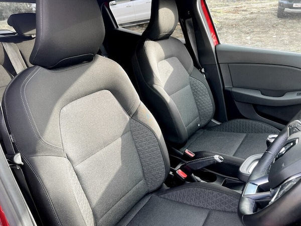 Used Renault Clio 2020 for sale - 76093049: Photo 9