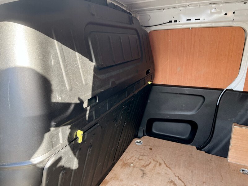 Used Vauxhall Combo for sale - 77477863: Photo 17