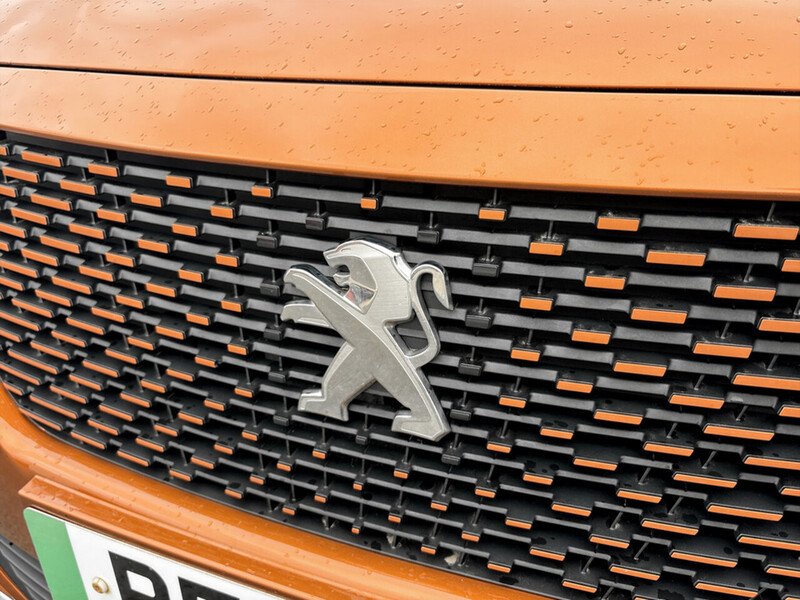 Used Peugeot E-2008 2022 for sale - 77577913: Photo 16