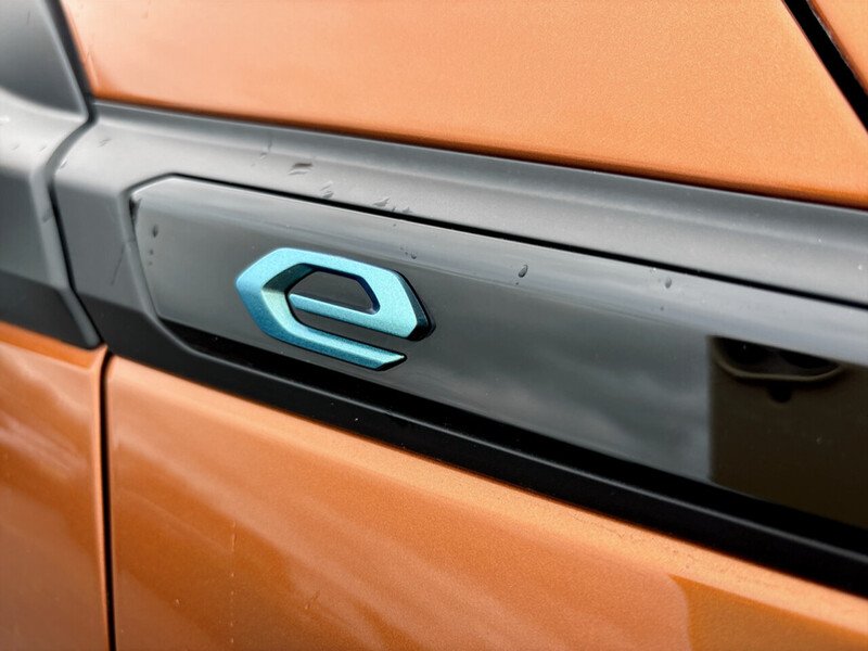 Used Peugeot E-2008 2022 for sale - 77577913: Photo 18