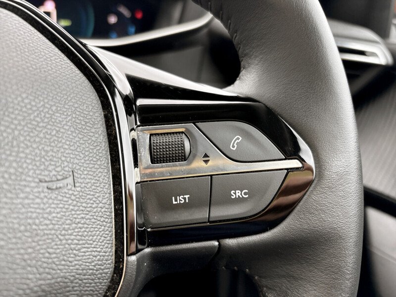 Used Peugeot E-2008 2022 for sale - 77577913: Photo 32