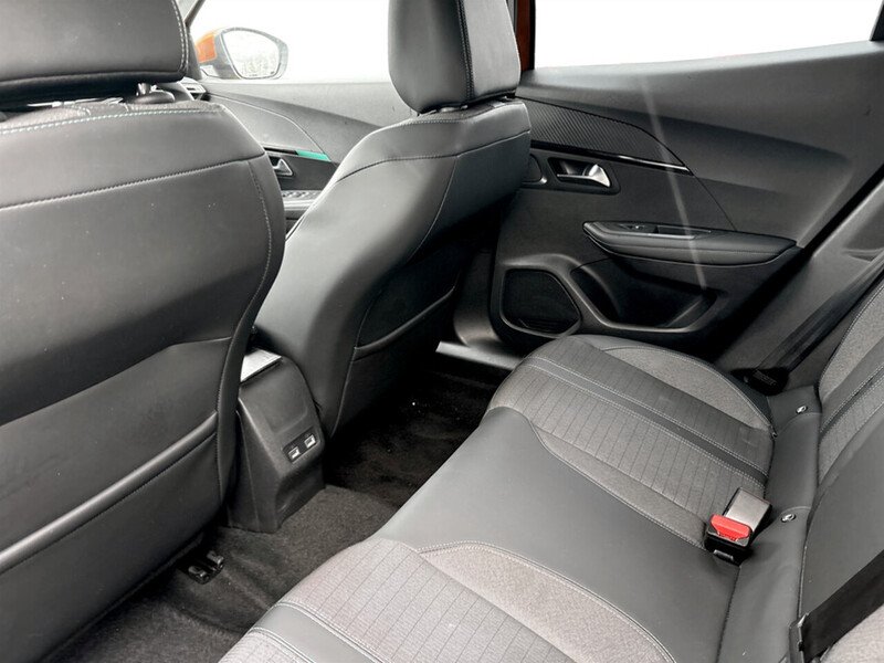 Used Peugeot E-2008 2022 for sale - 77577913: Photo 43