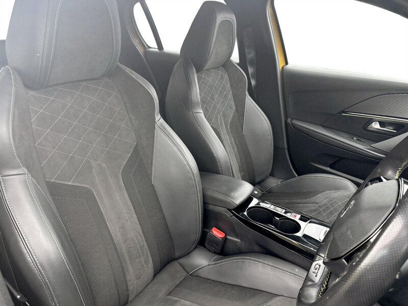 Used Peugeot 208 2021 for sale - 77704129: Photo 10