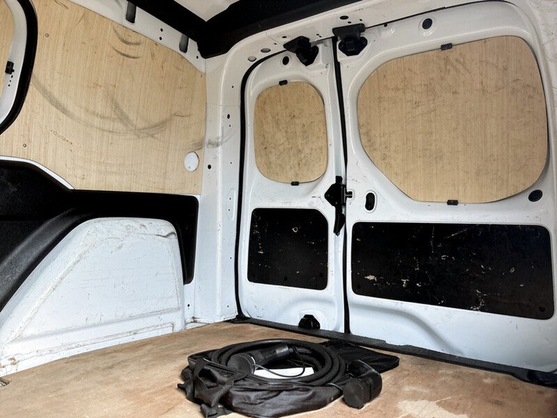 Used Nissan Other 2023 for sale - 78010875: Photo 23