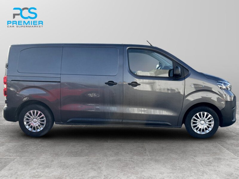 Used Toyota ProAce 2023 for sale - 77323355: Photo 6