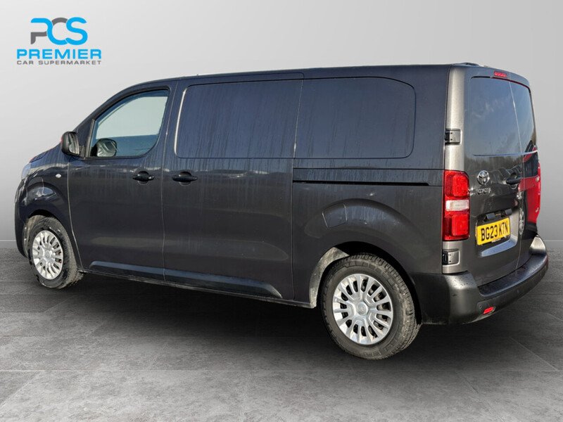 Used Toyota ProAce 2023 for sale - 77323355: Photo 8