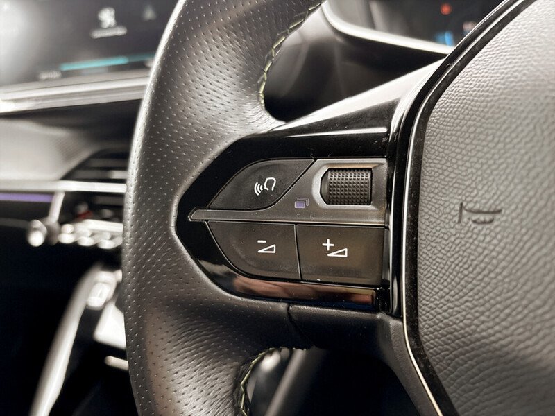 Used Peugeot E-2008 2021 for sale - 77342281: Photo 30