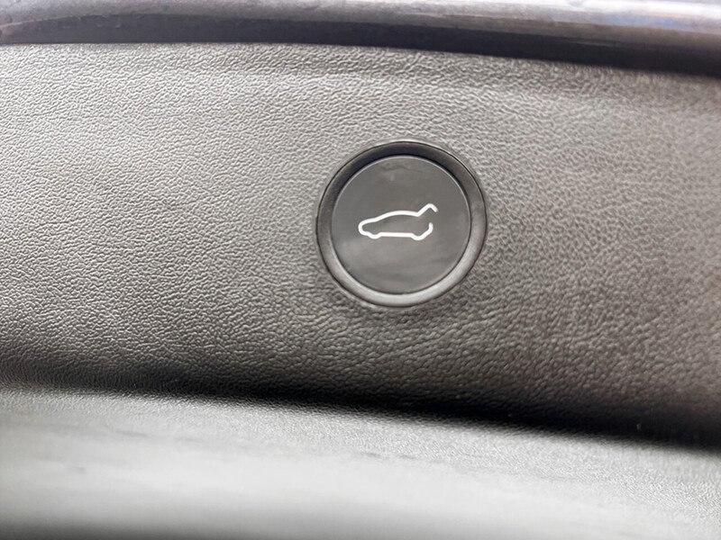 Used Tesla Model 3 2021 for sale - 76364459: Photo 24