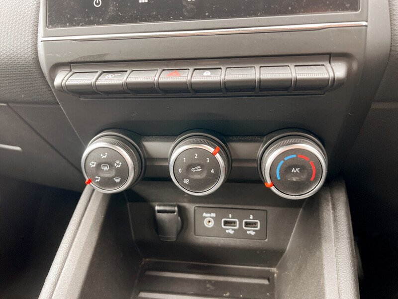 Used Renault Clio 2021 for sale - 77172780: Photo 37