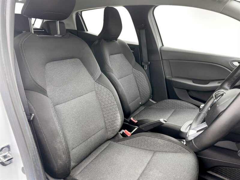 Used Renault Clio 2021 for sale - 77172780: Photo 9