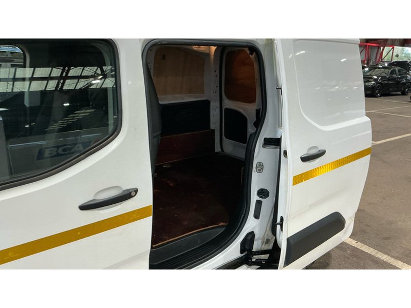 Used Peugeot Partner 2021 for sale - 76449189: Photo 12