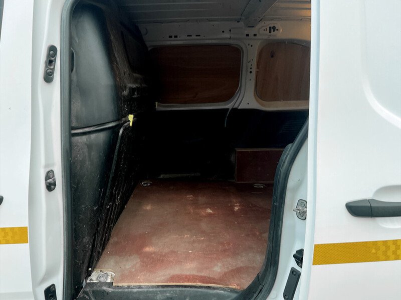 Used Peugeot Partner 2021 for sale - 76449189: Photo 17