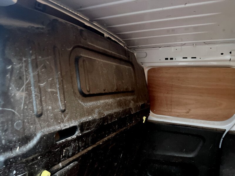 Used Peugeot Partner 2021 for sale - 76449189: Photo 18