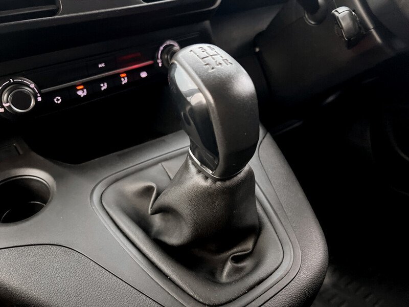 Used Peugeot Partner 2021 for sale - 76449189: Photo 39