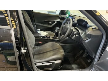 Used Peugeot 2008 2024 for sale - 79550255: Photo