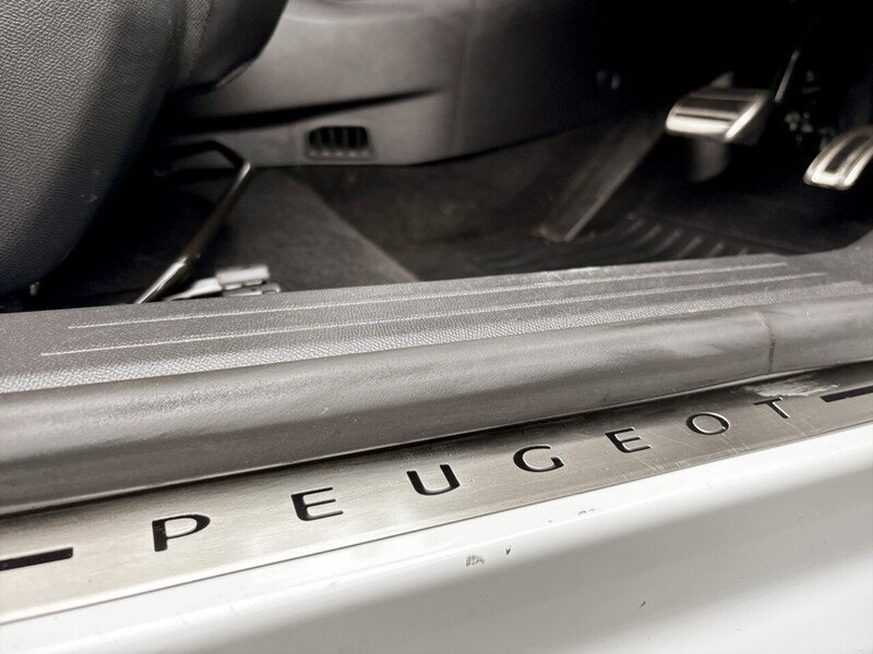 Used Peugeot E-208 2022 for sale - 77422963: Photo 20