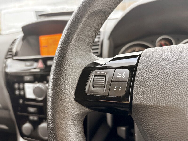 Used Vauxhall Zafira 2013 for sale - 77704108: Photo 25