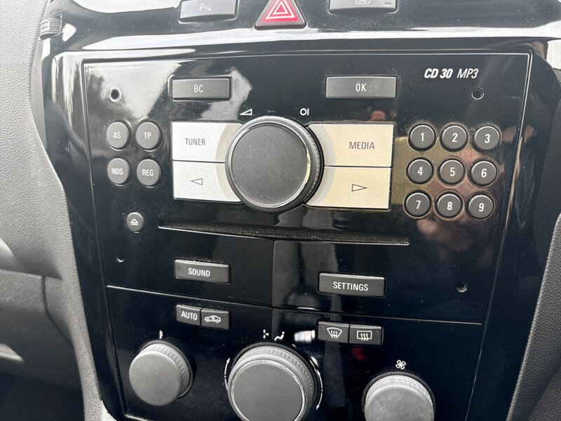 Used Vauxhall Zafira 2013 for sale - 77704108: Photo 33