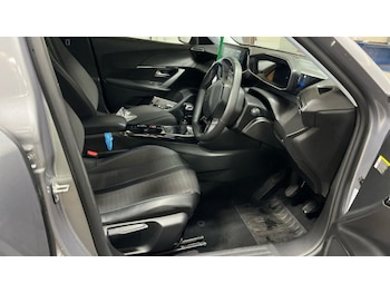 Used Peugeot 2008 2022 for sale - 78221190: Photo