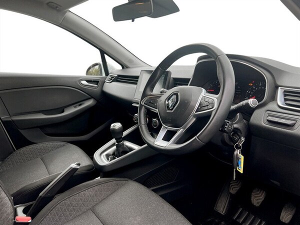 Used Renault Clio 2021 for sale - 75620132: Photo 26