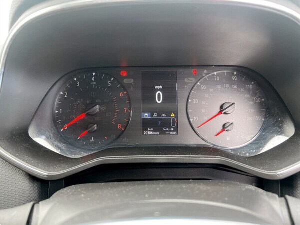 Used Renault Clio 2021 for sale - 75620132: Photo 31