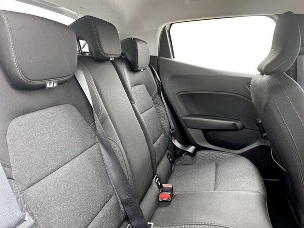 Used Renault Clio 2021 for sale - 75620132: Photo 40