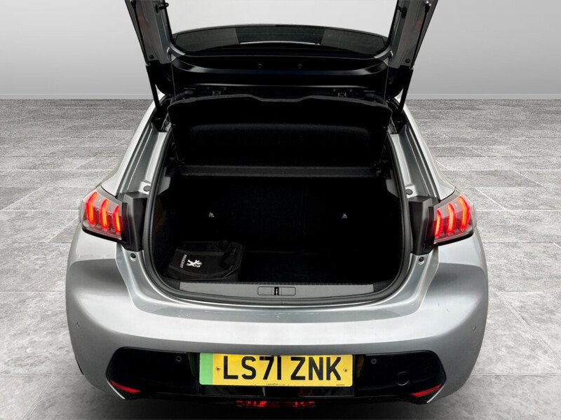 Used Peugeot 208 2021 for sale - 77303133: Photo 22