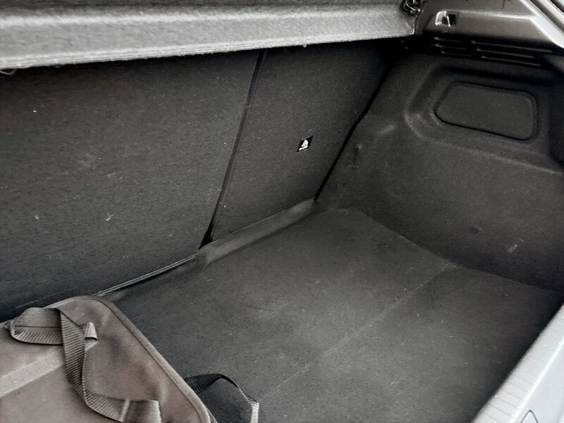 Used Peugeot 208 2021 for sale - 77303133: Photo 23