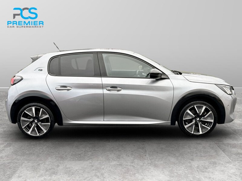 Used Peugeot 208 2021 for sale - 77303133: Photo 6