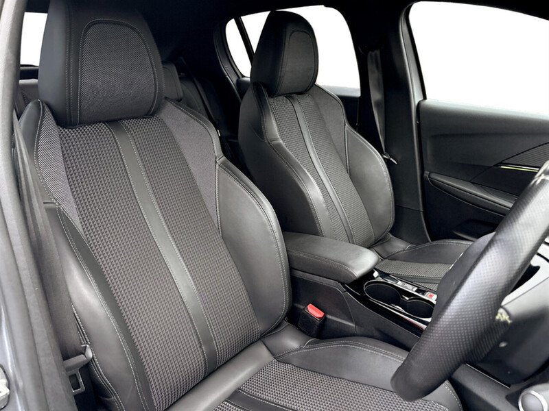 Used Peugeot 208 2021 for sale - 77303133: Photo 9