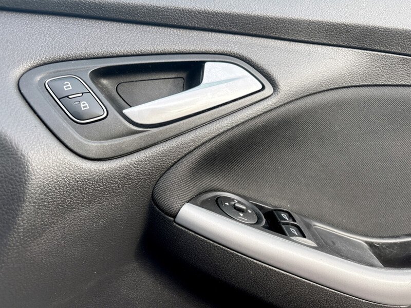 Used Ford Focus for sale - 77920886: Photo 37