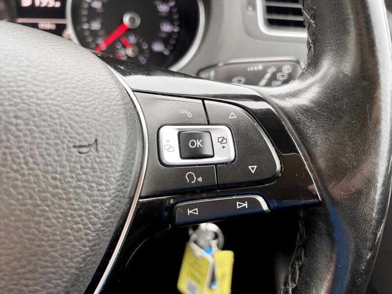 Used Volkswagen Polo 2016 for sale - 76430535: Photo 31