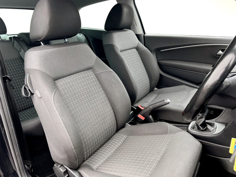 Used Volkswagen Polo 2016 for sale - 76430535: Photo 9