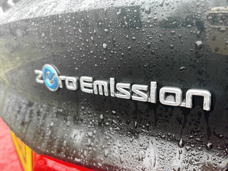 Used Nissan Leaf 2022 for sale - 77704105: Photo 24