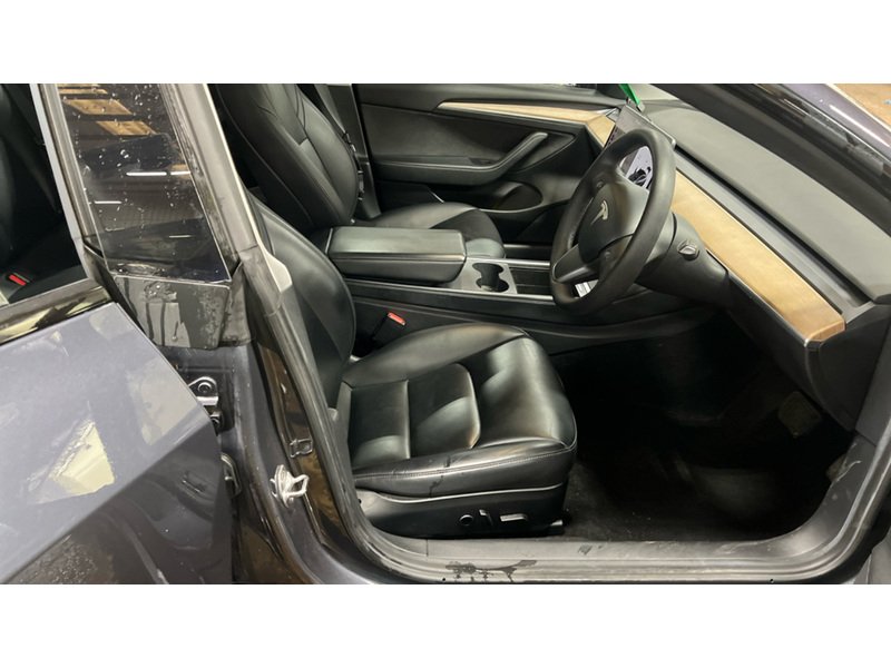 Used Tesla Model 3 2021 for sale - 76879338: Photo 4