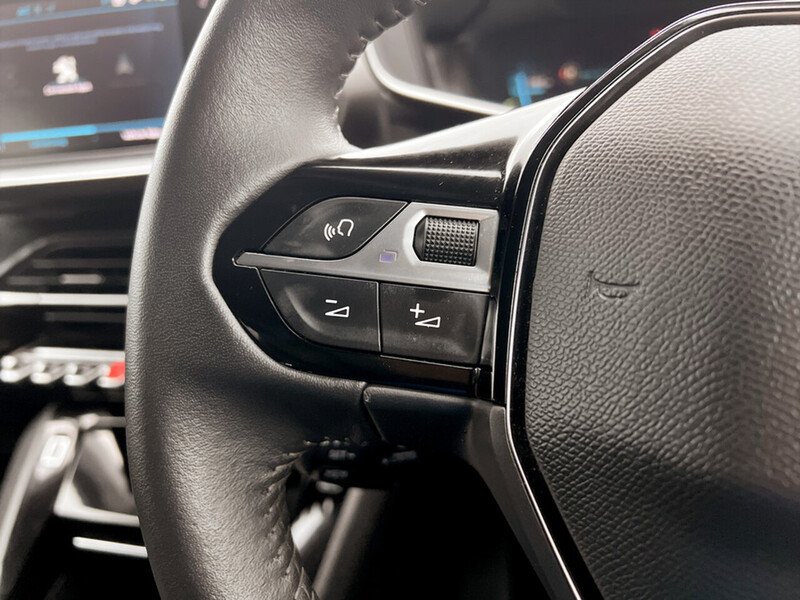 Used Peugeot 208 2023 for sale - 77011632: Photo 29