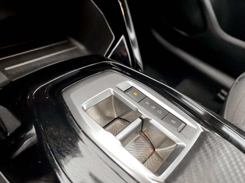 Used Peugeot 208 2023 for sale - 77011632: Photo 39