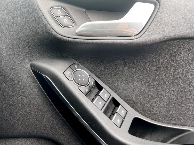 Used Ford Fiesta 2020 for sale - 76320209: Photo 40