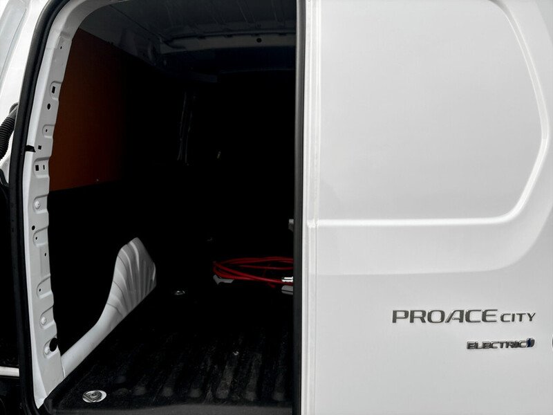 Used Toyota ProAce 2023 for sale - 77983467: Photo 29