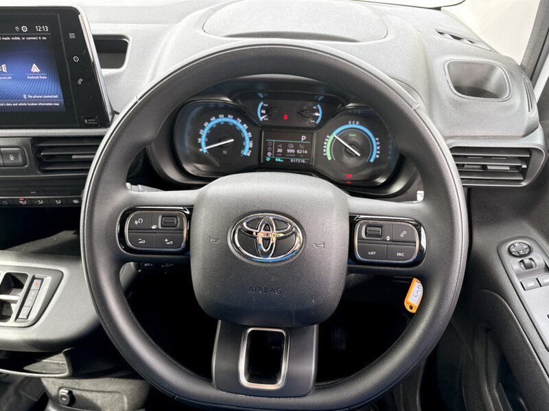 Used Toyota ProAce 2023 for sale - 77983467: Photo 37