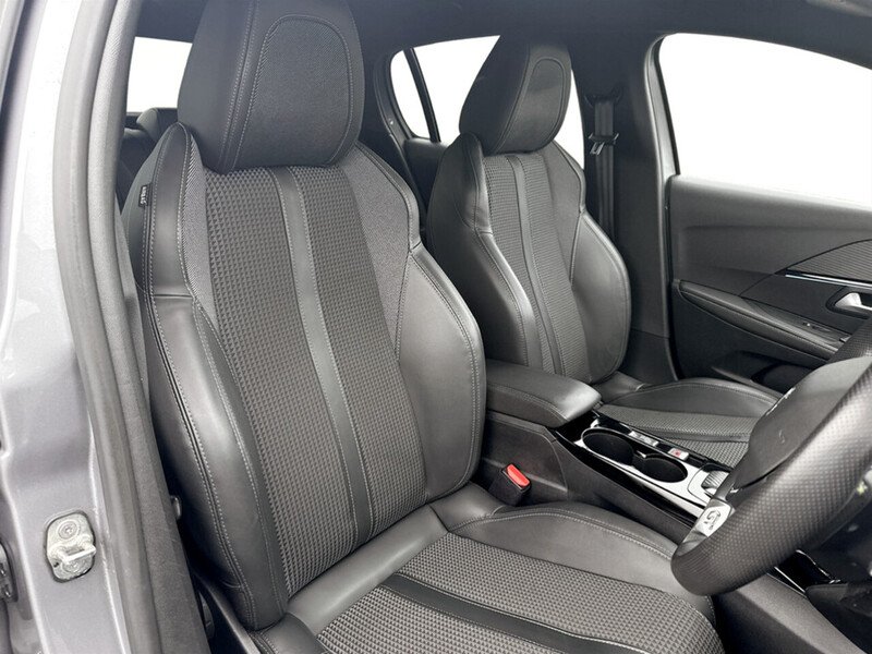 Used Peugeot 208 2023 for sale - 77318640: Photo 9