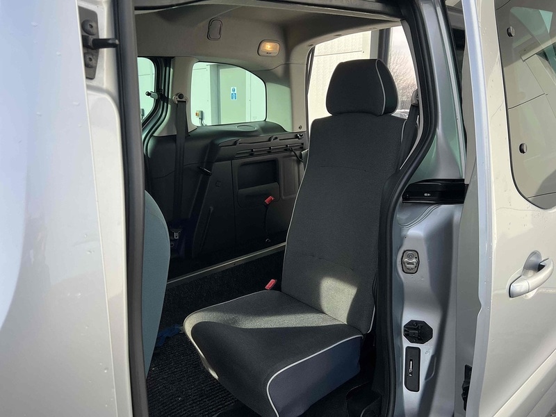 Vehicle 52