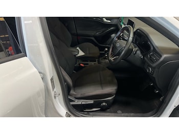 Used Ford Focus 2021 for sale - 78612280: Photo