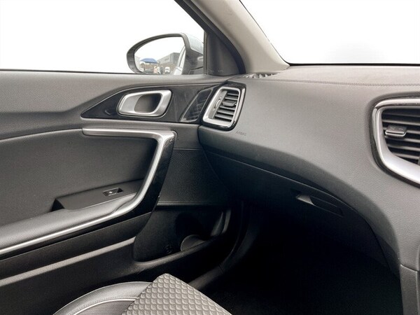 Used Kia Ceed 2022 for sale - 76148352: Photo 32