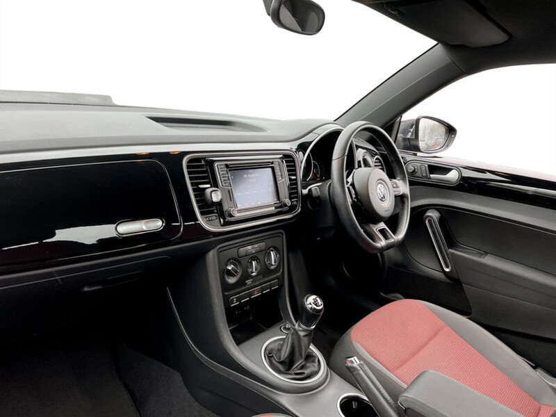 Used Volkswagen Beetle 2015 for sale - 76536289: Photo 34