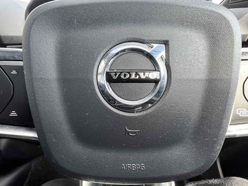 Used Volvo XC40 2020 for sale - 76520836: Photo 32